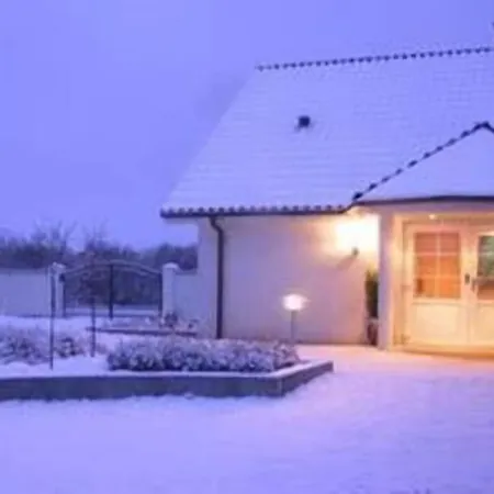 לינה וארוחת בוקר Bed 4*