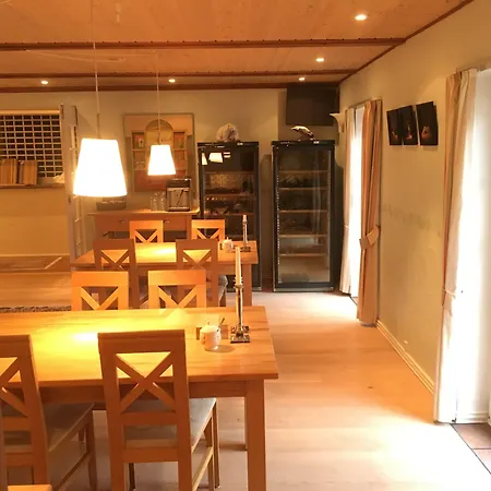 ベッド・アンド・ブレックファスト Bed 4*