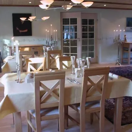 לינה וארוחת בוקר Bed 4*