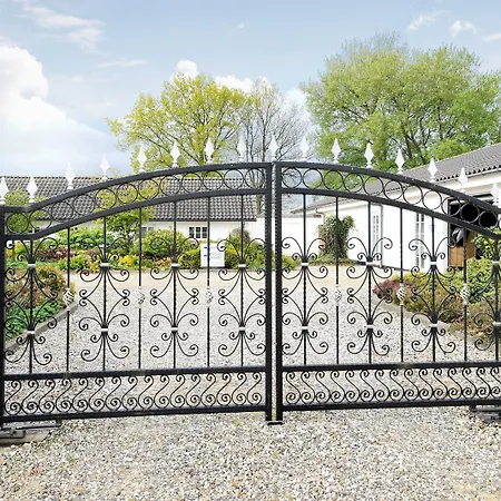 Bed לינה וארוחת בוקר הרנינג