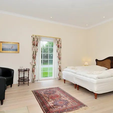 Bed ベッド・アンド・ブレックファスト